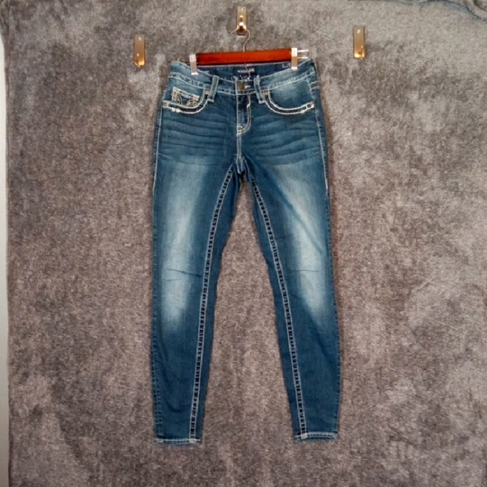 Vigoss Skynny Heritage Fit Medium Wash Distressed Low Rise S26